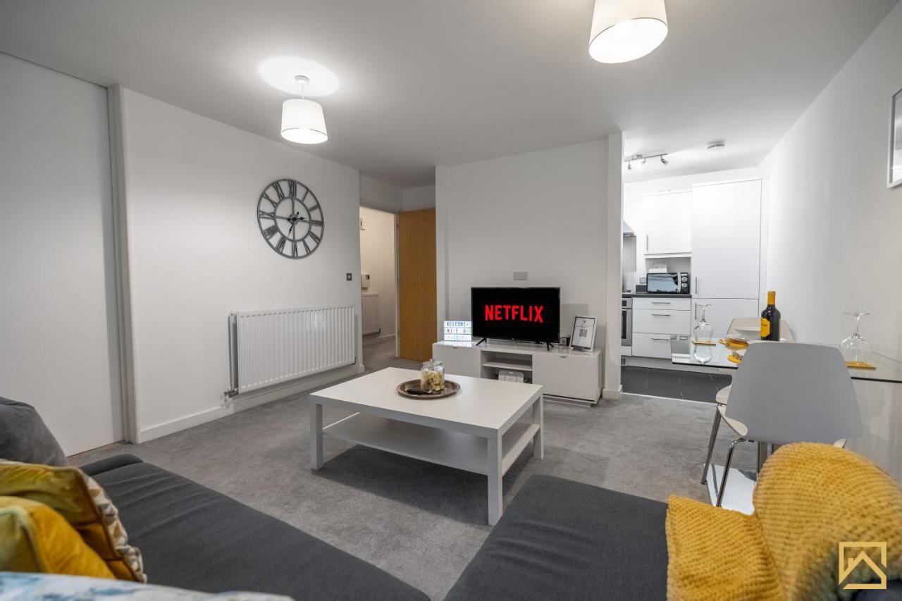 Modern 1 Bed In Central Mk, Free Parking, Smart Tv, Manhattan House By Valore Property Services Milton Keynes Zewnętrze zdjęcie